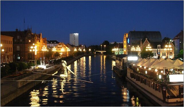 Bydgoszcz widok z mostu staromiejskiego zmierzch czerwiec a 85-068 - Zdjęcia