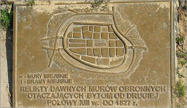 Bytom - Relikty murów 02, Wrocławska 4, Bytom 41-902 - Zdjęcia