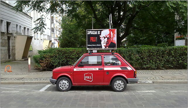 Fiat 126 used as an advertisement for the PRL restaurant, Wrocław 50-150 - Zdjęcia