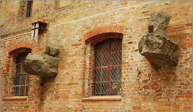 Gniew zamek dziedziniec detal, Zamkowa 3, Gniew 83-140 - Zdjęcia