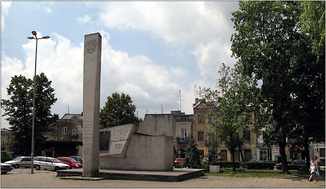 Grojec Gloria Victis 01, Wolności, pl. 4, Grójec 05-600 - Zdjęcia