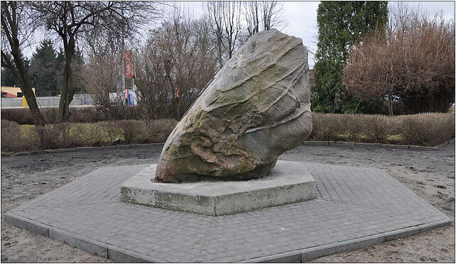 Gryfice memorial stone to Marshal Pilsudski back 2011-03, Gryfice 72-300 - Zdjęcia