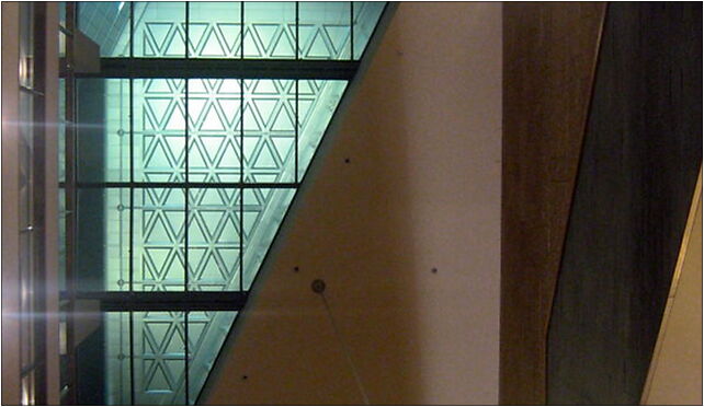 InterContinental Warszawa - widok w górę, Plater Emilii 49 00-125 - Zdjęcia