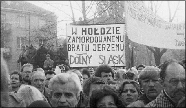 Jerzy Popieluszko Funeral - 12, Felińskiego Alojzego 54, Warszawa od 01-530 do 01-784 - Zdjęcia