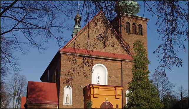 Kościół pw Matki Boskiej Królowej Polski w Bedoniu 95-020 - Zdjęcia