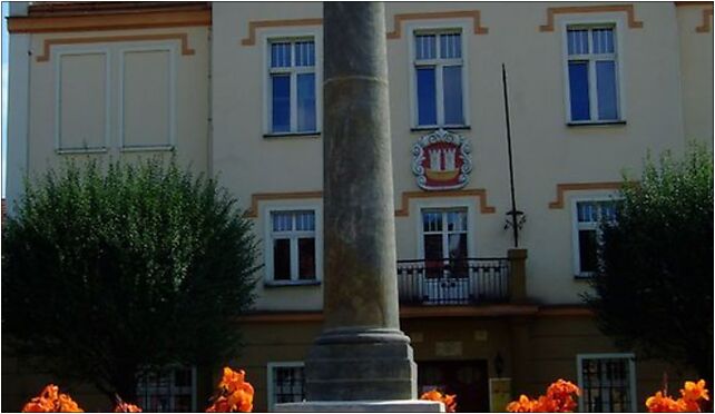 Kolumna Maryjna na rynku w Pyskowicach, Rynek 28, Pyskowice 44-120 - Zdjęcia