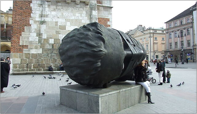 Krakov, Stare Miasto, Rynek Główny, obří hlava, Rynek Główny 1 31-007 - Zdjęcia