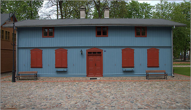 Lodz heritage park wooden blue house 2010-05 front, Milionowa, Łódź od 92-316 do 92-340, od 93-113 do 93-121 - Zdjęcia
