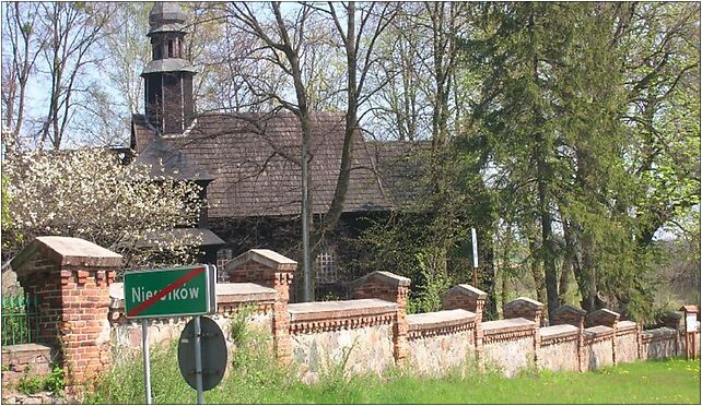 Niesułków - kościół pw. św. Wojciecha (2), Niesułków 95-010 - Zdjęcia