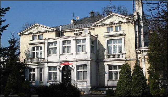 Pałacyk Briggsów, Piłsudskiego Józefa, marsz., al.E678 96 05-270 - Zdjęcia