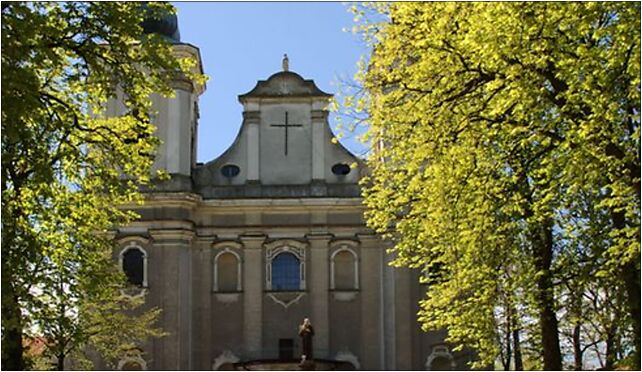 Paradyż - kościół pw. Przemienienia Pańskiego (widok z przodu) 26-333 - Zdjęcia