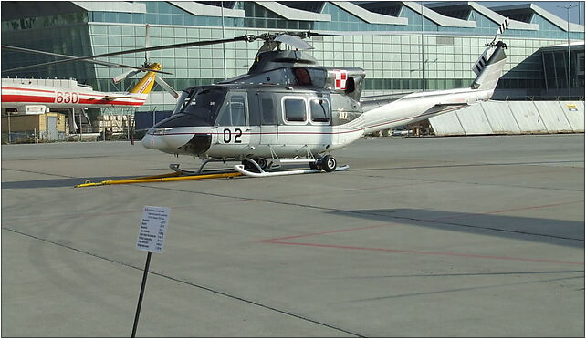 PL Bell 412HP Polish government, 17 Stycznia, Warszawa od 02-146 do 02-148 - Zdjęcia