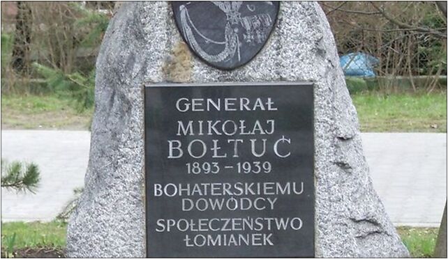 POL Boltuc monument Lomianki, Warszawska 144, Łomianki 05-092 - Zdjęcia