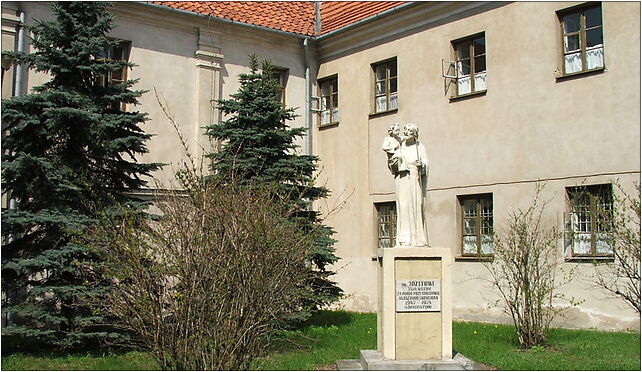 POL Sierpc, Klasztor SS benedyktynek, Żarówka, Żarówka 09-200 - Zdjęcia