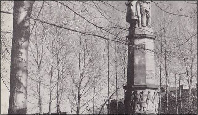 Pomnik Braterstwa Broni w Radomiu, Kelles-Krauza Kazimierza 10 26-610 - Zdjęcia