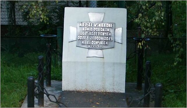 Pomnik Rozstrzelanych w Krzesławicach 1943, Kraków 31-752 - Zdjęcia