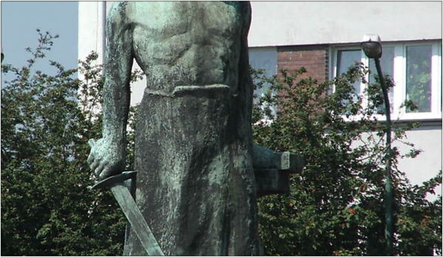 Powstaniec, Towarowa, Chorzów 41-500 - Zdjęcia