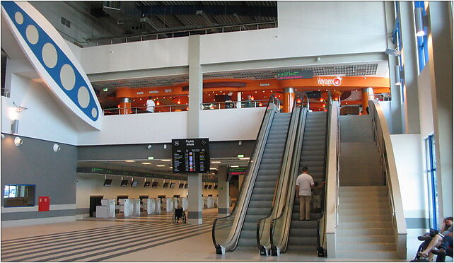 Pyrzowice - terminal B - wnętrze, Klonowa, Pyrzowice 42-625 - Zdjęcia