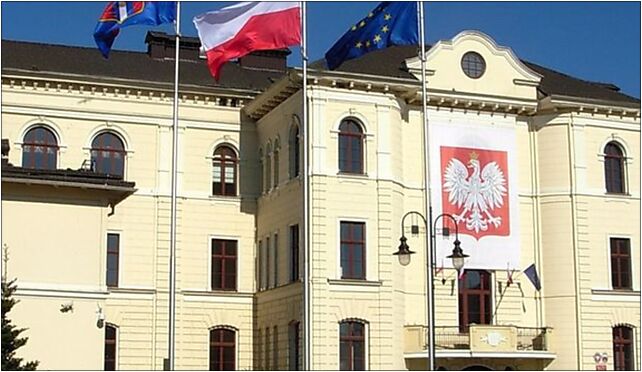 Ratusz Bydg z flagami, Niedźwiedzia 4, Bydgoszcz 85-103 - Zdjęcia