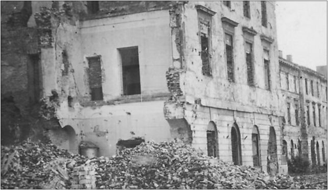 Ruins of Warsaw (1945) 1, Wybrzeże Gdyńskie, Warszawa 01-538 - Zdjęcia