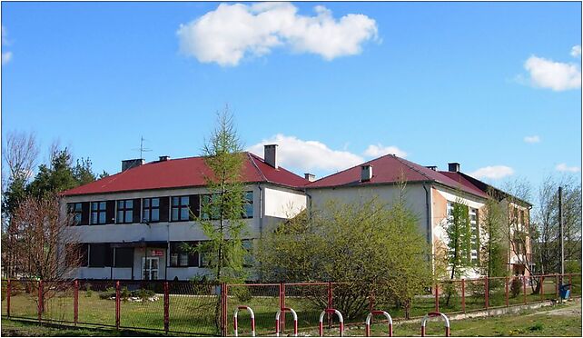 Sokolow Dolny school 20070421 0951, Sobków-Przystanek 28-305 - Zdjęcia