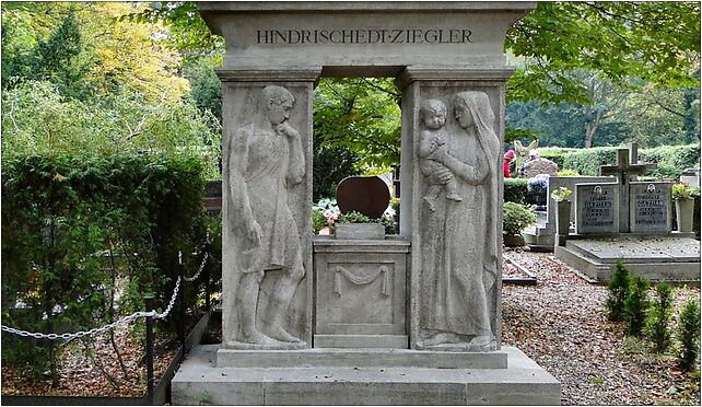 Szczecin Cmentarz Centralny nagrobek rodziny Ziegler, Mieszka I od 71-046 do 71-080 - Zdjęcia