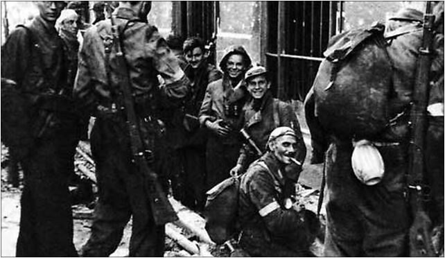 Warsaw Uprising Batalion Zośka - Warecka 3 (1944), Nowy Świat 58A 00-363 - Zdjęcia