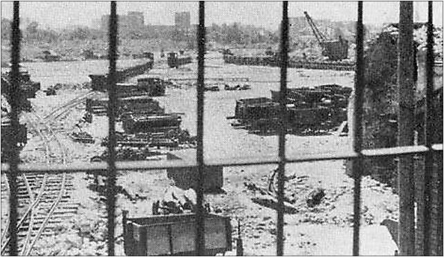 Warsaw Uprising - Getto at Bonifraterska Street by Karpinski 2 00-202 - Zdjęcia