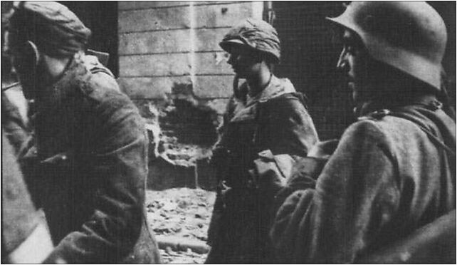 Warsaw Uprising by Tomaszewski - Warecka 6, Nowy Świat 58A 00-363 - Zdjęcia